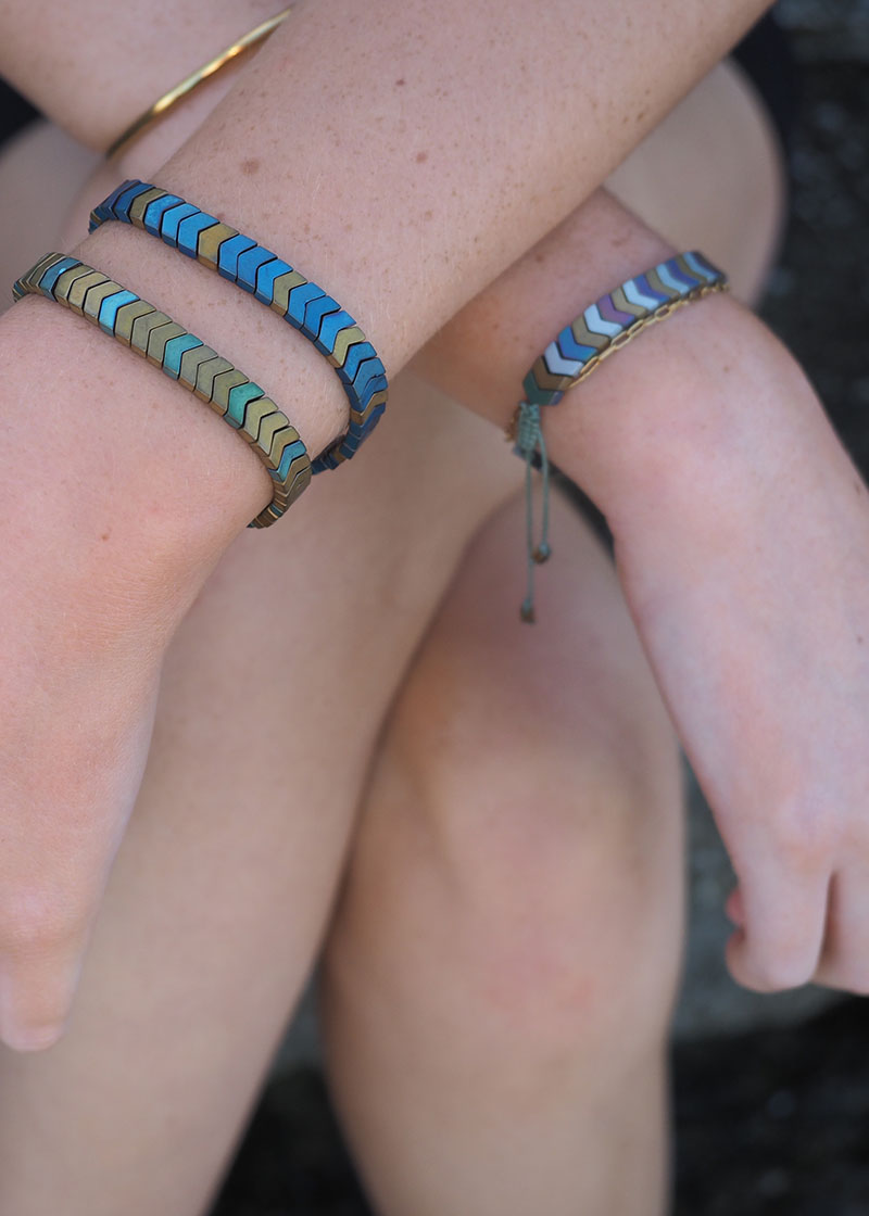 Purple, Blue and Gold toned Arrowhead Bracelet - Image 2