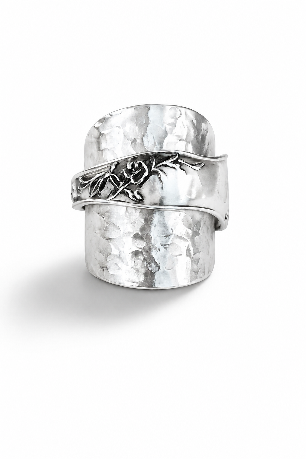 WINGFIELD FLORAL HAMMERED SPOON RING